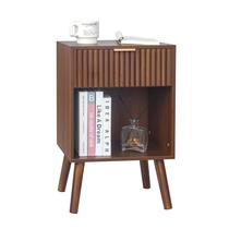 Mesa de Cabeceira Fultyle em Madeira Nogueira com Gaveta Canelada 40x30x62cm Mesa de Cabeceira Fultyle em Madeira Nogueira com Gaveta Canelada 40x30x62cm