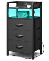 Mesa de Cabeceira Lazzanto com Carregador, Estação de Carregamento e Faixa de Luz LED, Mesa de Cabeceira com Prateleira e 3 Gavetas de Tecido, Mesa Lateral Moderna com Portas USB e Tomadas AC