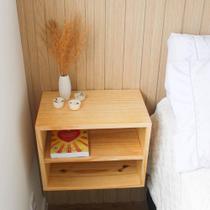 Mesa de cabeceira suspensa madeira natural basic