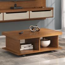 Mesa de Centro Retangular Tampo em Tamburato 50mm com Rodizios Dunas Marrom Cinamomo Mesa de Centro Retangular Tampo em Tamburato 50mm com Rodizios Dunas Marrom Cinamomo