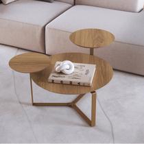 Mesa de Centro Três Tampos Chanfrado Orgânica Pé Metal Complementos Marrom Hanover/Dourado Mesa de Centro Três Tampos Chanfrado Orgânica Pé Metal Complementos Marrom Hanover/Dourado