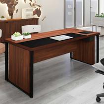 Mesa de Escritório Diretor com Caixa de Tomadas e Porta Objetos 180cm Corporate Louro Preto e Preto Marrom Mesa de Escritório Diretor com Caixa de Tomadas e Porta Objetos 180cm Corporate Louro Preto e Preto Marrom