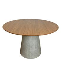 Mesa de Jantar Cone Redonda 140 cm Base Cimento concreto Tampo Freijó Mesa de Jantar Cone Redonda 140 cm Base Cimento concreto Tampo Freijó