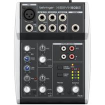 Mesa de Som Analógica Premium com 5 Canais e Interface USB Behringer Xenyx 502S Mesa de Som Analógica Premium com 5 Canais e Interface USB Behringer Xenyx 502S