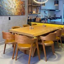 Mesa de Tronco Pequiá Orgânica com Pés de Tronco Cor Mel 90cm de Largura