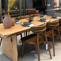 Mesa de Tronco Pequiá Orgânica com Pés de Tronco Cor Natural 90cm de Largura