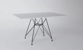Mesa Eiffel Retangular 120x75 Tampo De Madeira Branco Com Base De Ferro Preto