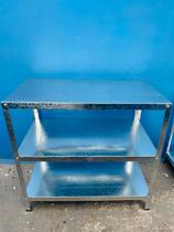 Mesa Em Aço Galvanizado 90x50x85 Linha Leve Com 3 Bandejas Mesa Em Aço Galvanizado 90x50x85 Linha Leve Com 3 Bandejas