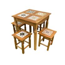 Mesa em Madeira de Demolição com 4 Banquinhos de Ladrilho Hidráulico