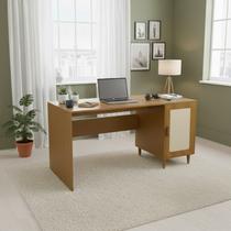 Mesa Escrivaninha com Porta e Detalhes e Telinha Amadeirada Campo Marrom/Angelim Mesa Escrivaninha com Porta e Detalhes e Telinha Amadeirada Campo Marrom/Angelim