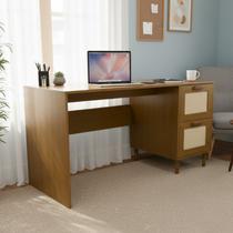 Mesa Escrivaninha Detalhes em Palha Telinha Amadeirada Campo Pés em 2 Gavetas 150cm MDF Pés em Madeira Maciça Angelim Marrom