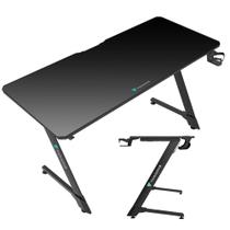 Mesa Gamer Estrutura em Aço Reforçado Cor Preto Para Pc Gamer Notebook Acer Dell Superfície de Mousepad Microfibra Suporte Para Copo e Headset Mesa Gamer Estrutura em Aço Reforçado Cor Preto Para Pc Gamer Notebook Acer Dell Superfície de Mousepad Microfibra Suporte Para Copo e Headset