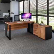 Mesa Industrial 1,50m c/ Armário e Cx de Tomadas Pé Metal F5