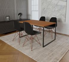 Mesa Industrial Base Ferro Preto Tampo 137x90 Canela 4 Cadeiras Eames Ferro Cobre Assento Preto