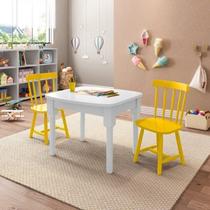 Mesa Infantil com 2 cadeiras Mariah Madeira Maciça e Laca Casatema Branco/Amarelo