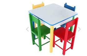 Mesa Infantil Com 4 Cadeiras Carlu Coloridas