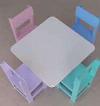 Mesa infantil em mdf com 4 cadeiras @loren.loke Mesa infantil em mdf com 4 cadeiras @loren.loke