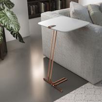 Mesa L50 Lateral Aproximação Sofá Branca Base Cobre Mesa L50 Lateral Aproximação Sofá Branca Base Cobre