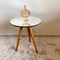 Mesa Lateral 50cm X 50cm 62cm Esmeralda Mesa Lateral 50cm X 50cm 62cm Esmeralda