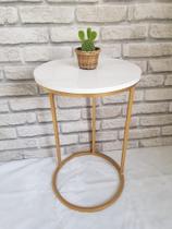 Mesa lateral de apoio dourada com mdf branco