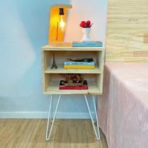 Mesa Lateral de Ferro e Madeira Industrial HairPin Dual Prateleira Natural e Branco