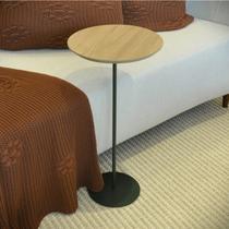 Mesa Lateral KARLA - MÉDIA, tampo redondo Itapuã e base Verde Oliva.