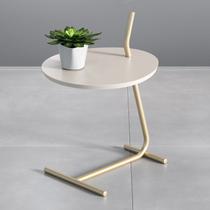 Mesa Lateral Leaf Slim 57,5x40x44,5cm Bege/Champanhe Mesa Lateral Leaf Slim 57,5x40x44,5cm Bege/Champanhe