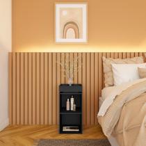 Mesa Lateral Renata Preto