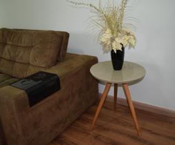 Mesa Lateral Tampo Laqueado Para Sala Tampo 40 cm Tripé Pés Palito - FENDI