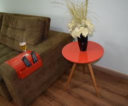 Mesa Lateral Tampo Laqueado Para Sala Tampo 40 cm Tripé Pés Palito