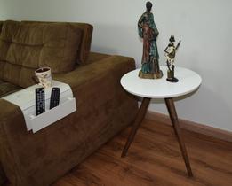 Mesa Lateral Tampo Laqueado Para Sala Tampo 50 cm Tripé Pés Palito