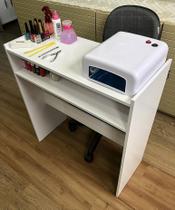Mesa Manicure Prateleira Esmaltes c/ Nichos