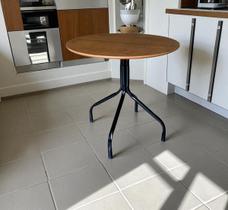 Mesa Moema 80x80 Para Sorveteria Sala Restaurante Imbuia pés Preto