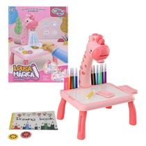 Mesa Projetor Infantil Lousa Mágica Desenho Educativo Mesinha Com Projetor Modelo Girafa Cor Rosa