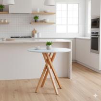 Mesa Redonda de Madeira de 80cm cor Branca Pés em Madeira Maciça Mesa Redonda de Madeira de 80cm cor Branca Pés em Madeira Maciça