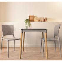 Mesa Tramontina Diana Summa em Polipropileno Camurça com Pernas de Madeira