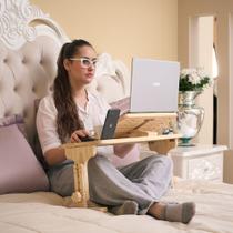Mesinha Para Notebook Ajustável Com Apoio de Mouse Cama / Sofá