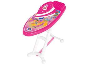 Mesinha Passa Roupa com Ferrinho - Mercotoys Mesinha Passa Roupa com Ferrinho - Mercotoys