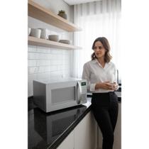 Micro-ondas 34L Branco 1400W: Rápido e Prático