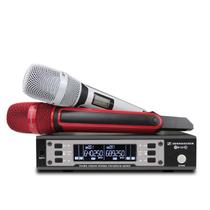 Microfone Sennheiser SL Duplo Profissional Ew 135 G4 Cor Branco e Vermelho Microfone Sennheiser SL Duplo Profissional Ew 135 G4 Cor Branco e Vermelho