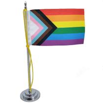 Mini Bandeira Progressista Lgbtqia+ Gay Mastro 15 Cm Alt. Mini Bandeira Progressista Lgbtqia+ Gay Mastro 15 Cm Alt.