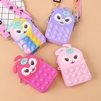 Mini Bolsa Infantil Tiracolo Colorida Silicone Cor:Coelho