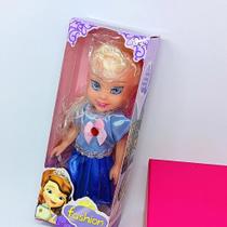 Mini Boneca Infantil Princesas Disney Pequena 17cm com Acessórios Coroa Roupas Frozen Sofia Coleção Presente