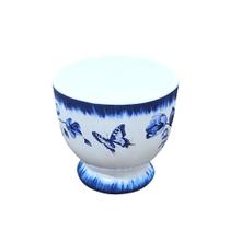Mini Bowl Com Pé De Cerâmica Demoiselle Scalla Branco E Azul Borboletas 9x8cm Mini Bowl Com Pé De Cerâmica Demoiselle Scalla Branco E Azul Borboletas 9x8cm