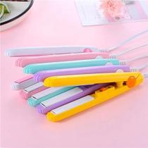 Mini Chapinha Portátil Alisa a Raiz e faz cachos 160º Bivolt -COR ALEATORIA