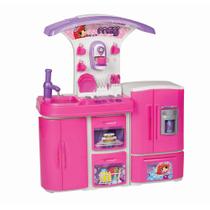 Mini Cozinha Infantil Versatil Rosa Menina Completa Geladeira Fogão Pia - Magic Toys