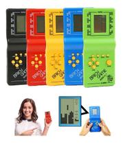 Mini Game Retrô Brick Game Portátil 9999 Jogos In 1 Nostalgia Diversão Garantida Super Jogo de Blocos Cobrinha Sapinho Á Pilhas Cores Sortidas