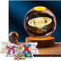 Mini Luminária Led Globo De Vidro Saturno 3d Com Cabo Usb Com Base de Madeira