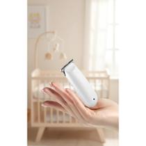 Mini Máquina Cortar Cabelo Bebê Infantil Portátil Branca Mini Máquina Cortar Cabelo Bebê Infantil Portátil Branca