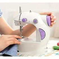 Mini Maquina Costura Portátil Elétrica Pedal Bivolt Design Compacto Mini Maquina Costura Portátil Elétrica Pedal Bivolt Design Compacto